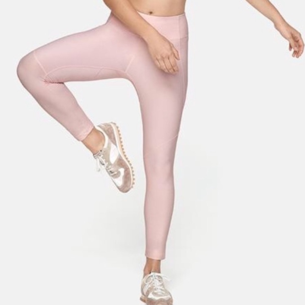 Light Pink Outdoor Voices 3/4 Leggings